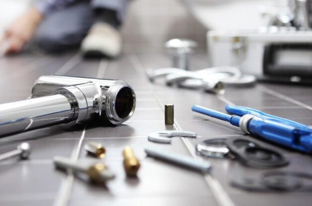 plumber manor gardens